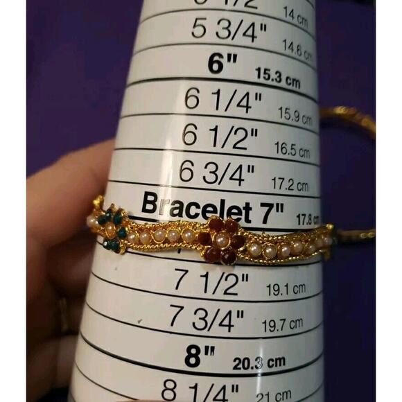 Set Of 2 Gold Tone Bangle Bracelets With Red & Green Flowers & Mini Faux Pearls - Picture 6 of 14